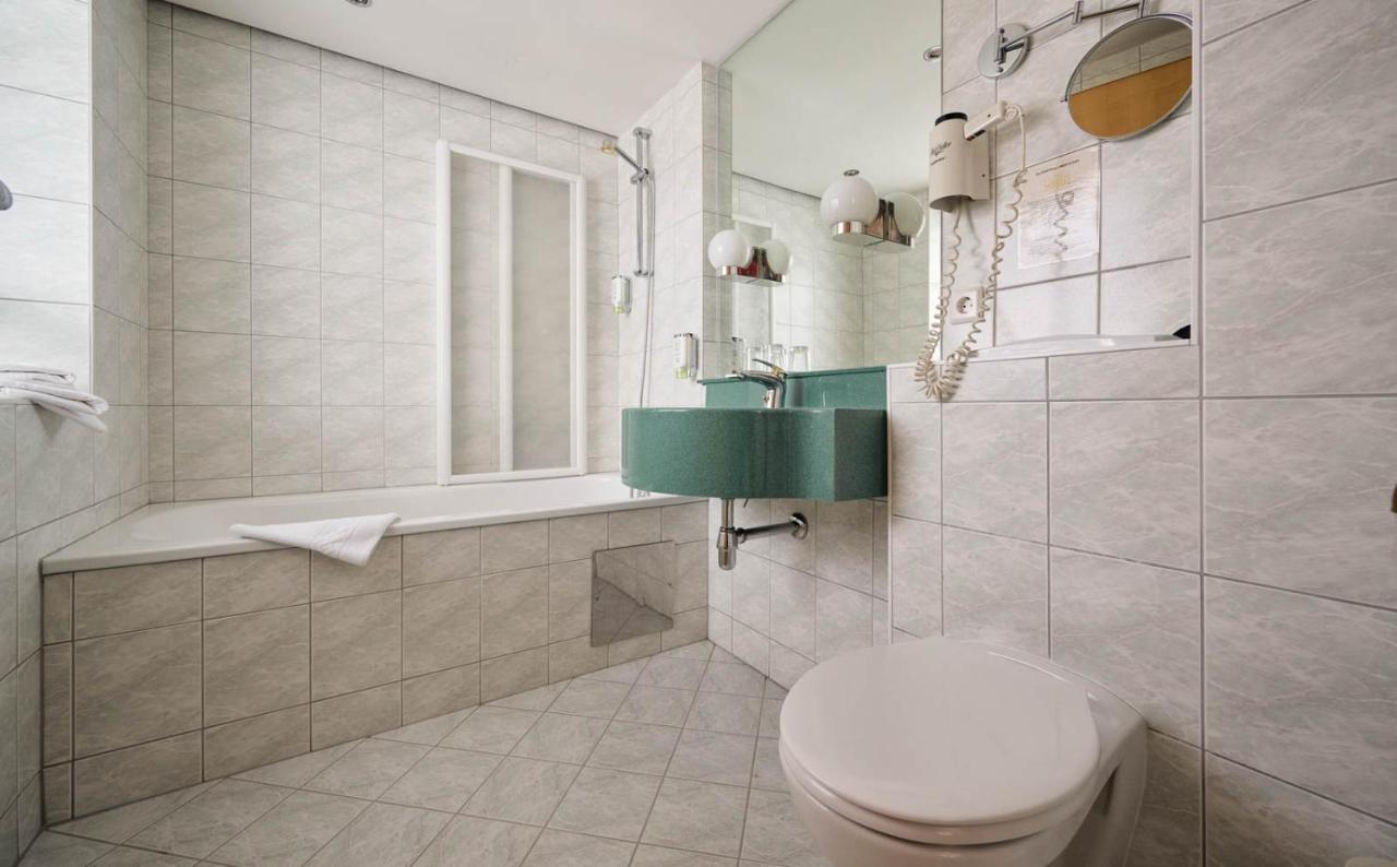 Heart Hotel Aurora Обертауерн Екстериор снимка